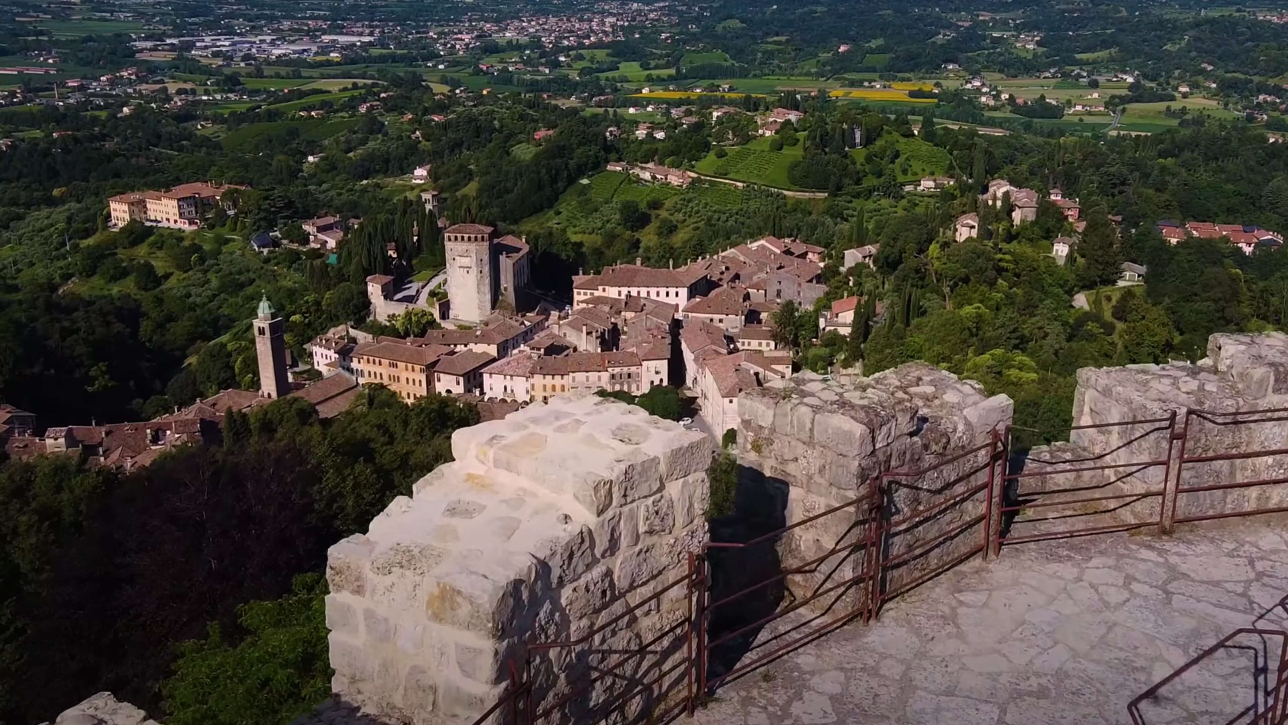 Itinerary 2: the embrace of the walls of Asolo